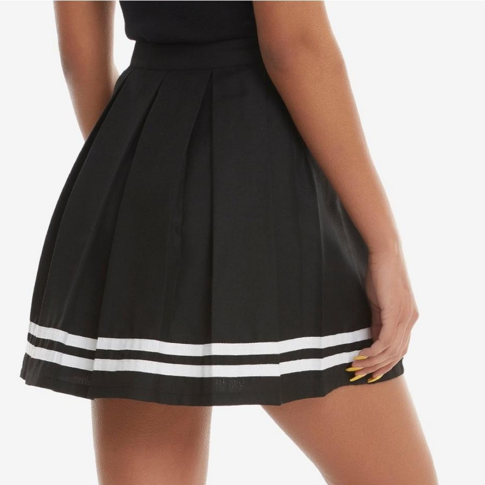 Hot Topic Black Pleated Cheer Skirt